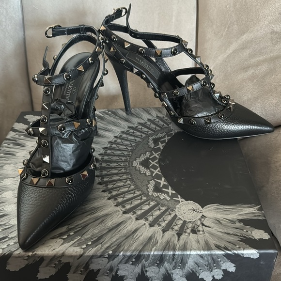 VALENTINO ROCKSTUD ROLLING LEATHER 36 - Picture 3 of 6